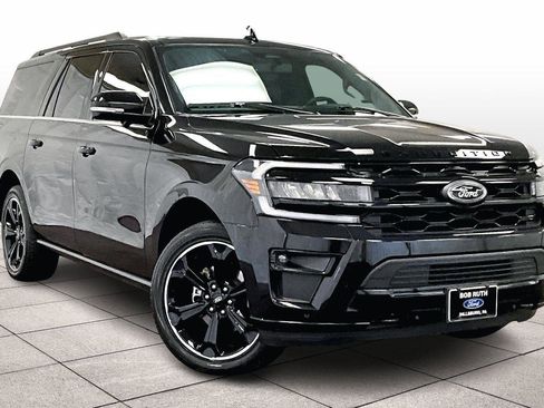 Certified 2022 Ford Expedition Max Limited image 2