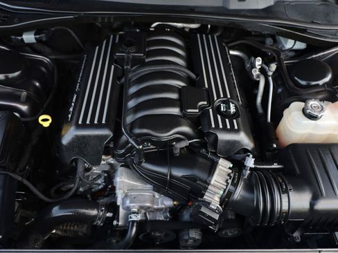 Used 2019 Dodge Challenger R/T Scat Pack w/ Plus Package RWD image 17