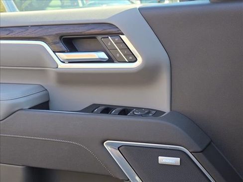 New 2026 GMC Sierra 2500 SLT w/ SLT Premium Package image 12