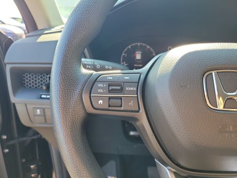 Used 2024 Honda CR-V LX image 22