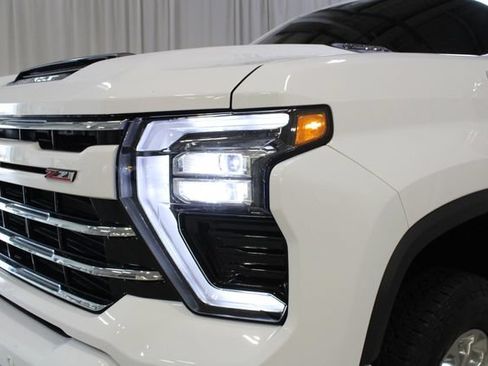 Used 2025 Chevrolet Silverado 2500 LT w/ Z71 Chrome Sport Edition AWD/4WD image 34
