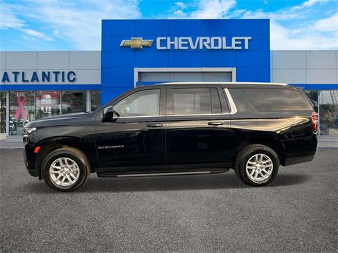 Certified 2024 Chevrolet Suburban LT image 2