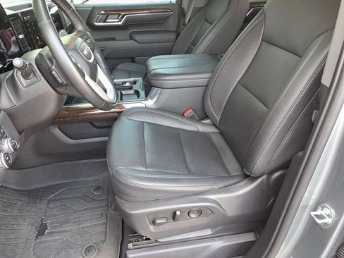Used 2023 GMC Sierra 1500 Elevation w/ Elevation Premium Package AWD/4WD image 9