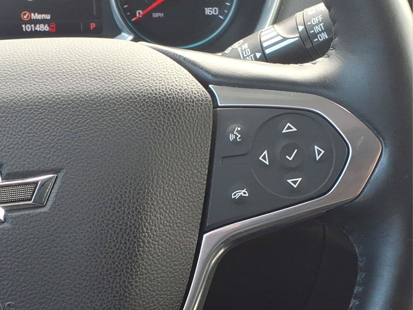 Used 2021 Chevrolet Traverse RS FWD image 11
