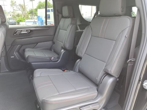Used 2026 Chevrolet Suburban RST w/ Comfort Package RWD image 16
