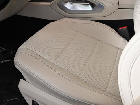 Used 2021 Mercedes-Benz GLE 350 4MATIC image 26