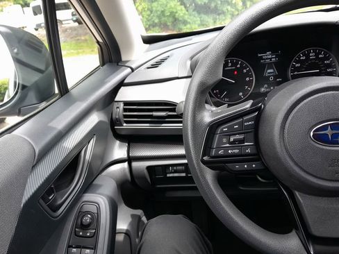 Certified 2025 Subaru Crosstrek 2.0i Premium AWD/4WD image 18