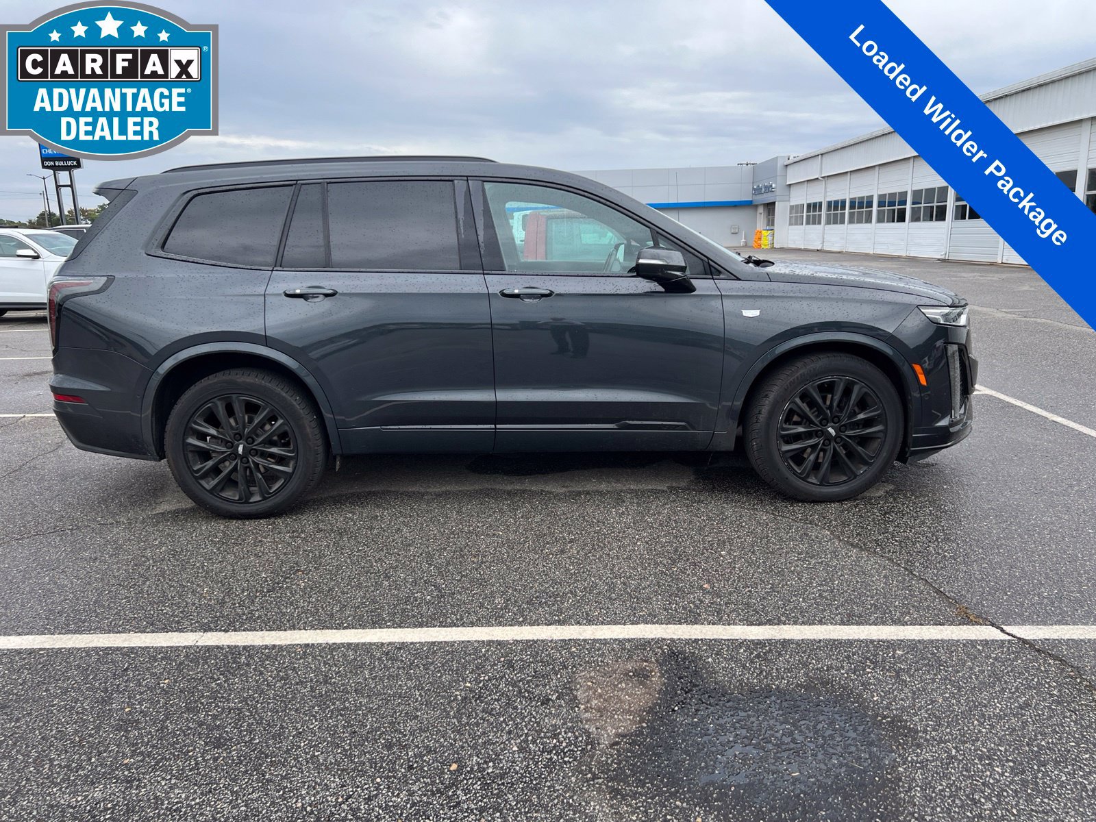 Used 2021 Cadillac XT6 Sport w/ LPO, ONYX Package AWD/4WD image 4
