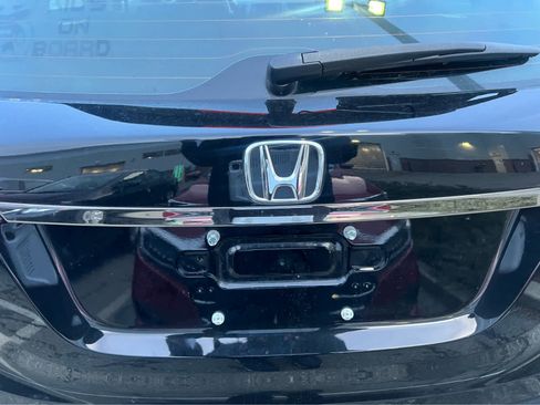 Used 2020 Honda HR-V LX image 9