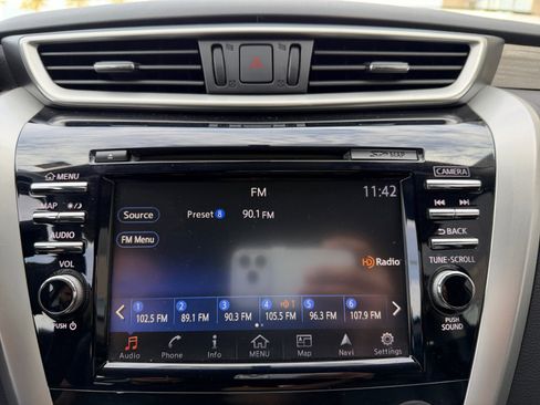 Used 2018 Nissan Murano SL w/ Midnight Edition Package image 12