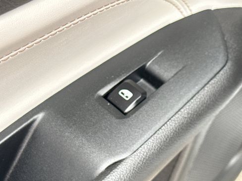 Used 2025 Jeep Compass Limited AWD/4WD image 30