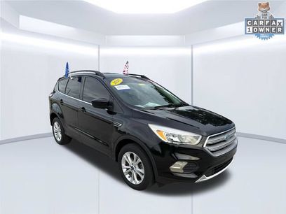 Certified 2018 Ford Escape SE w/ SE Sync 3 Package