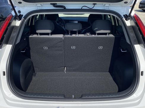 New 2026 Kia Niro LX FWD image 17