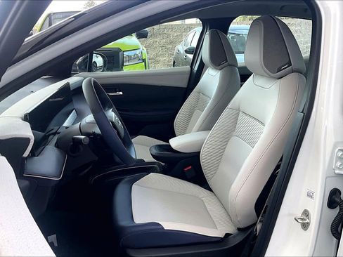 New 2026 Nissan Leaf Platinum+ w/ Cargo Package (Platinum+) image 15