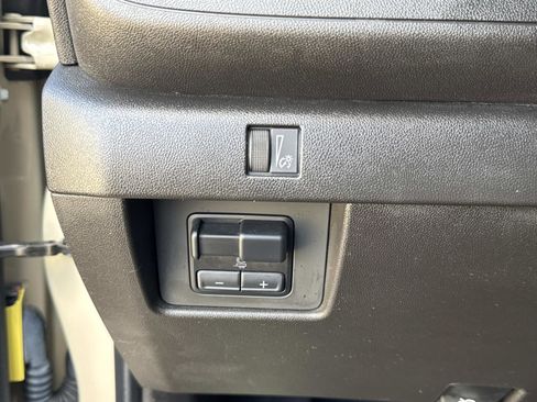 Used 2023 Chevrolet Colorado Trail Boss w/ Advanced Trailering Package image 20