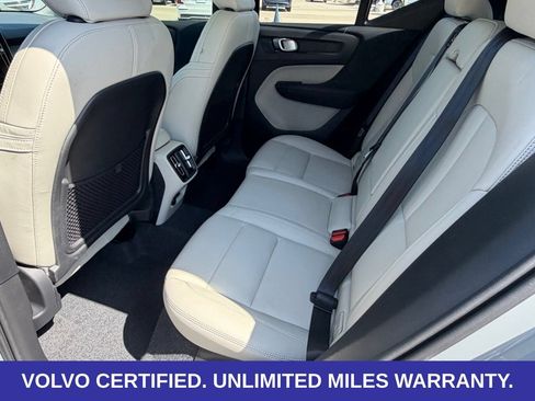 Certified 2026 Volvo XC40 B5 Plus AWD/4WD image 30