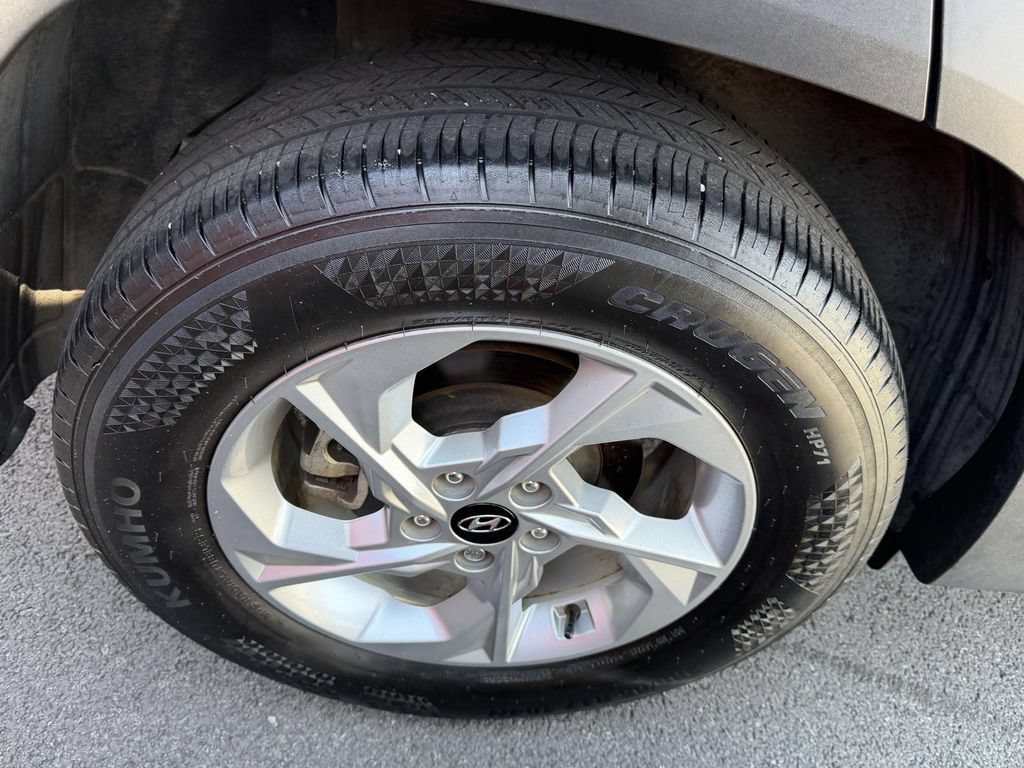 Certified 2024 Hyundai Tucson SE AWD/4WD image 9