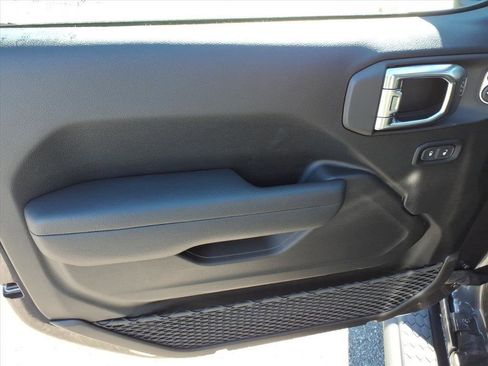 New 2026 Jeep Wrangler Sport S image 9