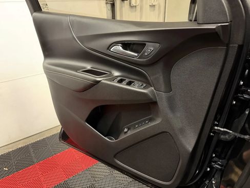 Used 2020 Chevrolet Equinox Premier w/ Premier Redline Edition FWD image 27