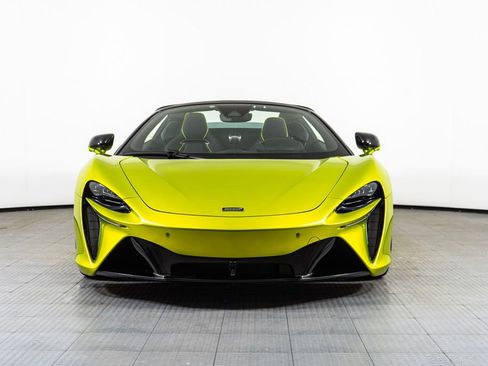 Used 2025 McLaren Artura Spider image 9