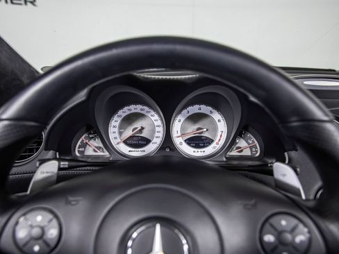 Used 2011 Mercedes-Benz SL 63 AMG image 28