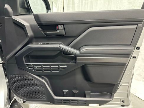 Used 2025 Toyota 4Runner SR5 image 55