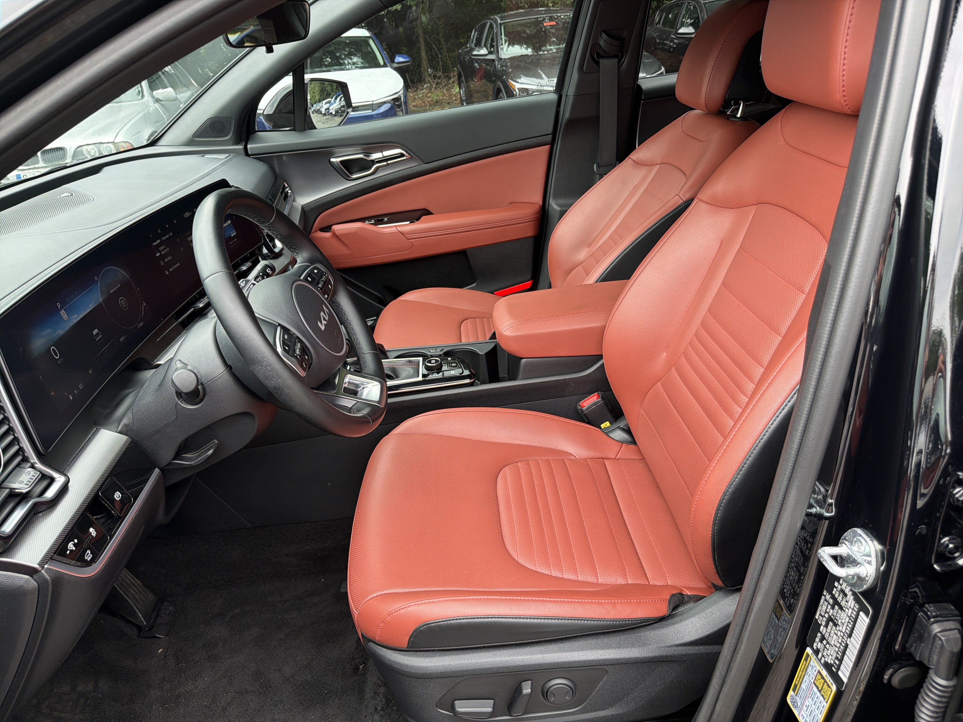 Certified 2024 Kia Sportage SX FWD image 9