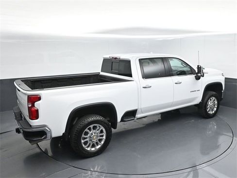 Used 2024 Chevrolet Silverado 2500 LTZ w/ LTZ Plus Package image 44