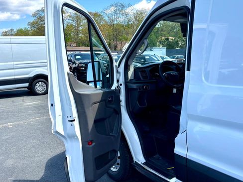 Used 2020 Ford Transit 250 Medium Roof w/ Load Area Protection Package image 15