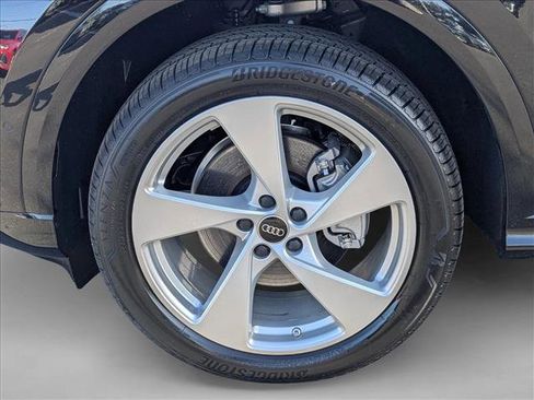 New 2025 Audi Q5 Premium Plus image 9