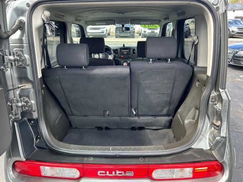 Used 2011 Nissan Cube 1.8 SL w/ Interior Illumination Pkg FWD image 12