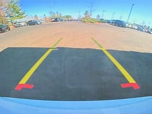 Used 2024 Chrysler Pacifica Limited FWD image 21