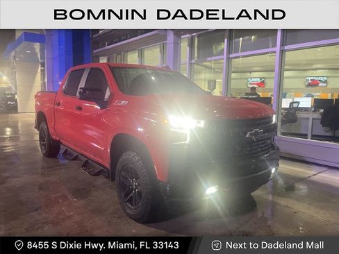 Used 2021 Chevrolet Silverado 1500 LT Trail Boss w/ Convenience Package II image 1