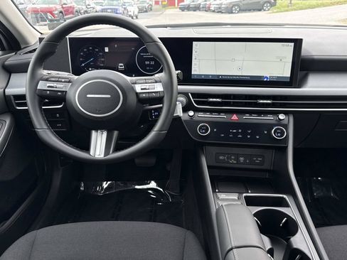 Certified 2025 Hyundai Sonata SEL FWD image 2