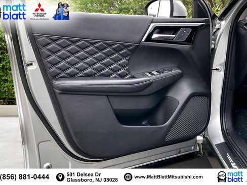 Used 2022 Mitsubishi Outlander SEL image 24