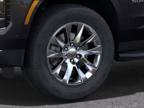 New 2025 Chevrolet Suburban Premier image 9