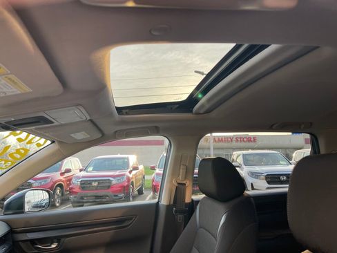 Used 2024 Honda CR-V EX image 9