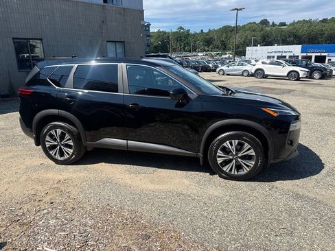 Used 2023 Nissan Rogue SV AWD/4WD image 8
