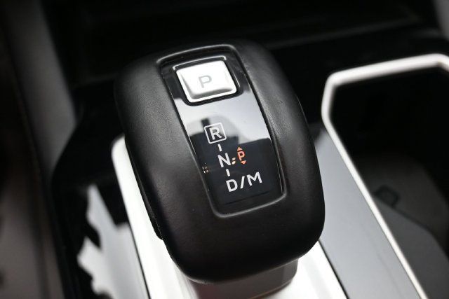 Used 2025 Mitsubishi Outlander SE FWD image 24