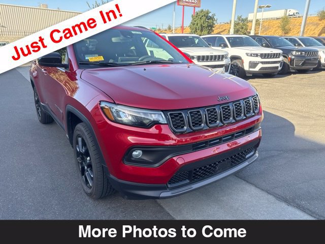 Used 2025 Jeep Compass Latitude w/ Altitude Special Edition AWD/4WD image 8