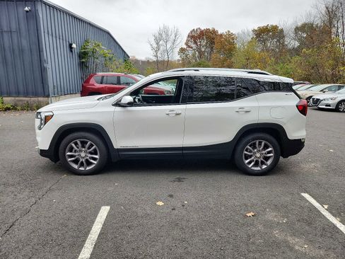 Used 2023 GMC Terrain SLT image 7