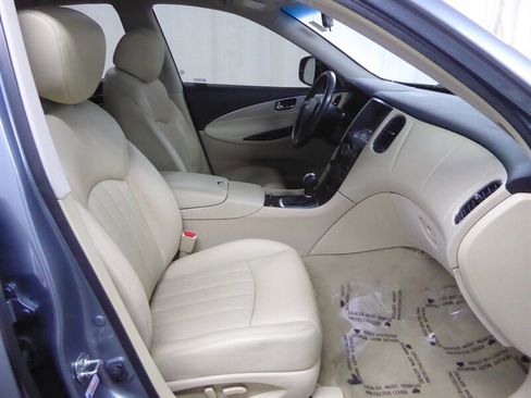 Used 2017 INFINITI QX50 2WD image 25