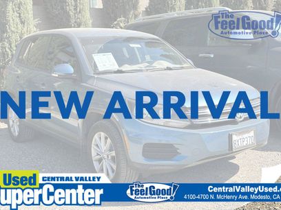 Used 2017 Volkswagen Tiguan Limited w/ Alloy Wheels Package