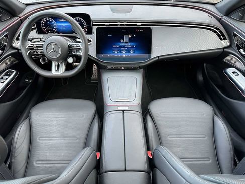 Used 2025 Mercedes-Benz E 53 AMG e 4MATIC Sedan image 18