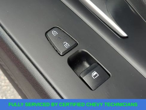 Used 2022 Hyundai Elantra Limited image 45