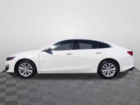 Used 2024 Chevrolet Malibu LT image 2