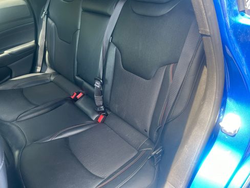 Used 2025 Chevrolet Trax LT image 32