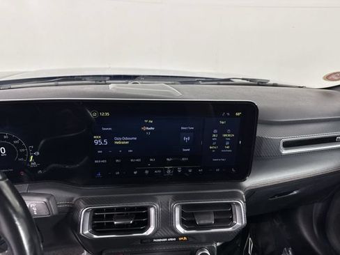 Used 2024 Ford Mustang Premium RWD image 6