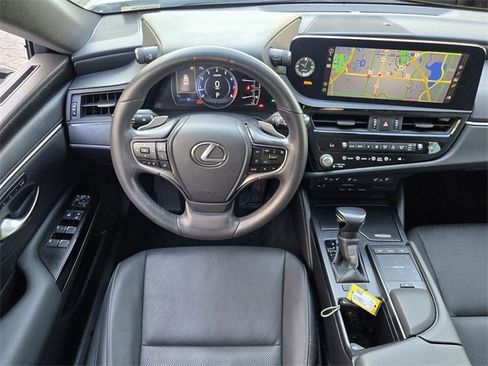 Used 2022 Lexus ES 350 w/ Premium Package image 15