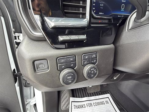 Used 2025 Chevrolet Silverado 3500 LTZ w/ LTZ Plus Package image 28